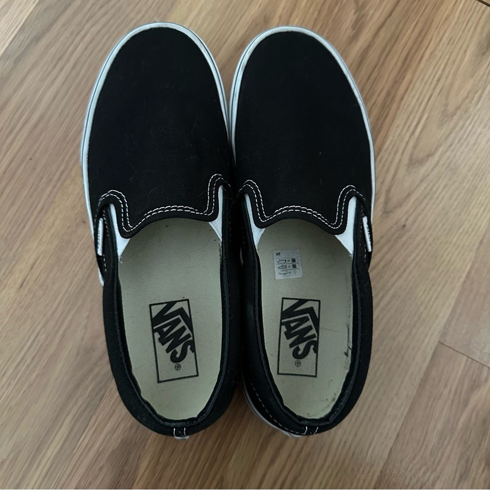 EUC Vans Classic Slip-On Stackform (Platform) Sneakers - Canvas Black/True White - Picture 4 of 9